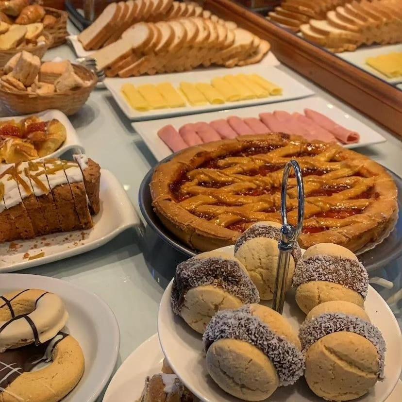 ויז'ה קרלוס פאס Hotel Carlos Paz מראה חיצוני תמונה