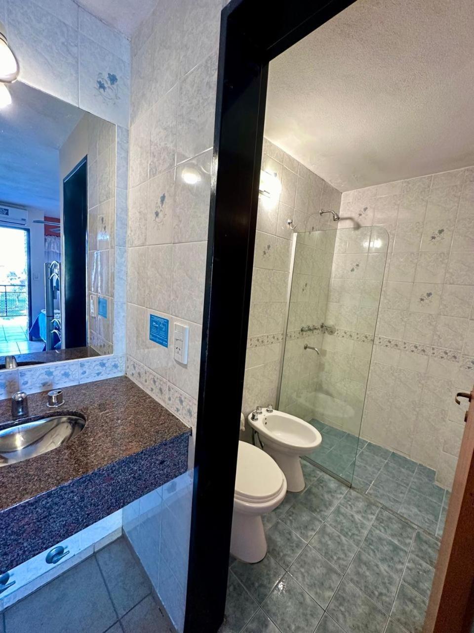 ויז'ה קרלוס פאס Hotel Carlos Paz מראה חיצוני תמונה