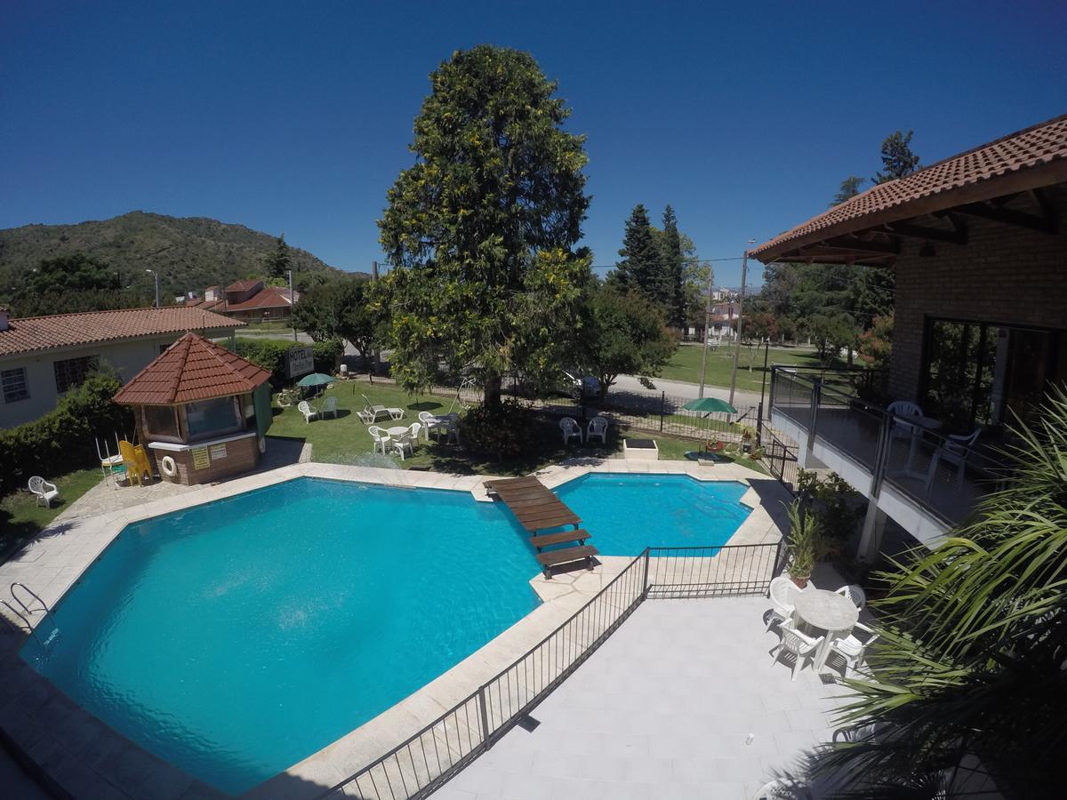 ויז'ה קרלוס פאס Hotel Carlos Paz מראה חיצוני תמונה