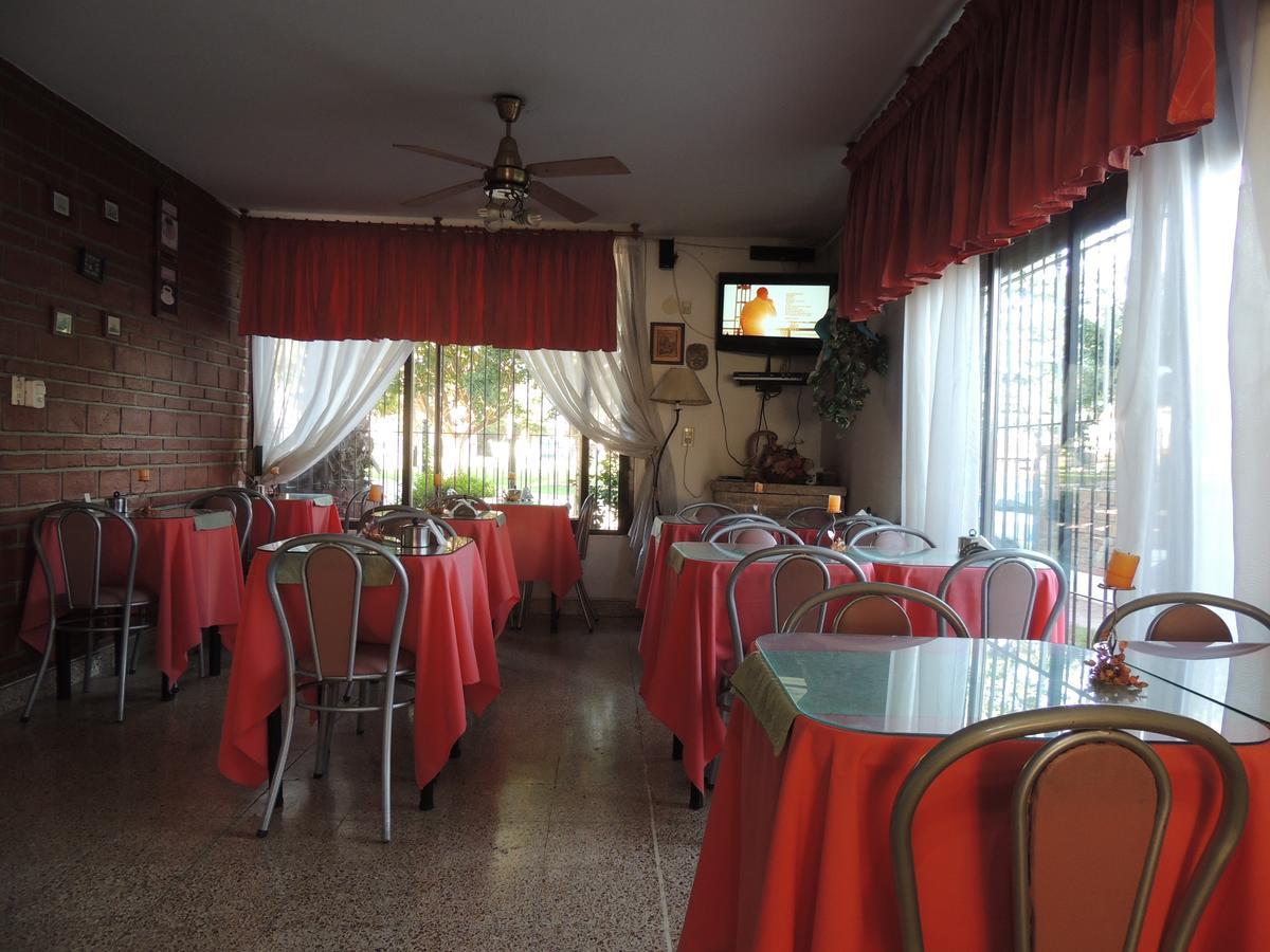 ויז'ה קרלוס פאס Hotel Carlos Paz מראה חיצוני תמונה