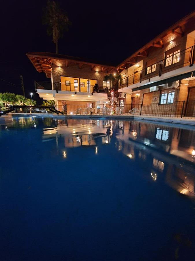 ויז'ה קרלוס פאס Hotel Carlos Paz מראה חיצוני תמונה